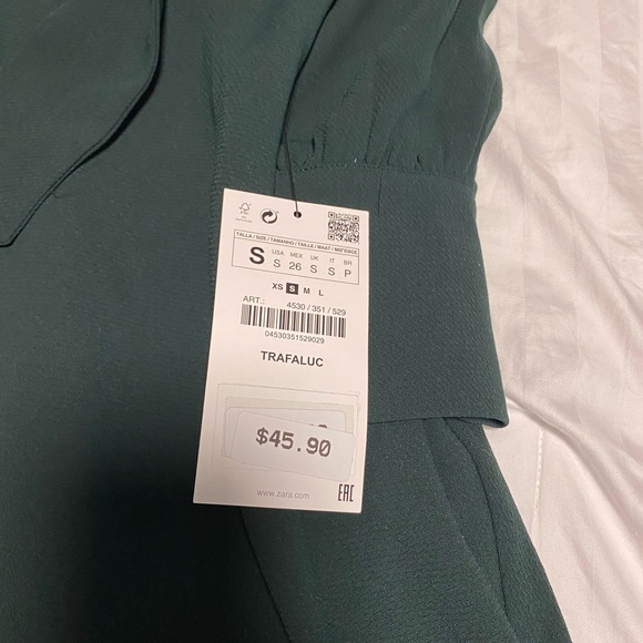 Forest Green Zara mini dress. - Picture 6 of 6